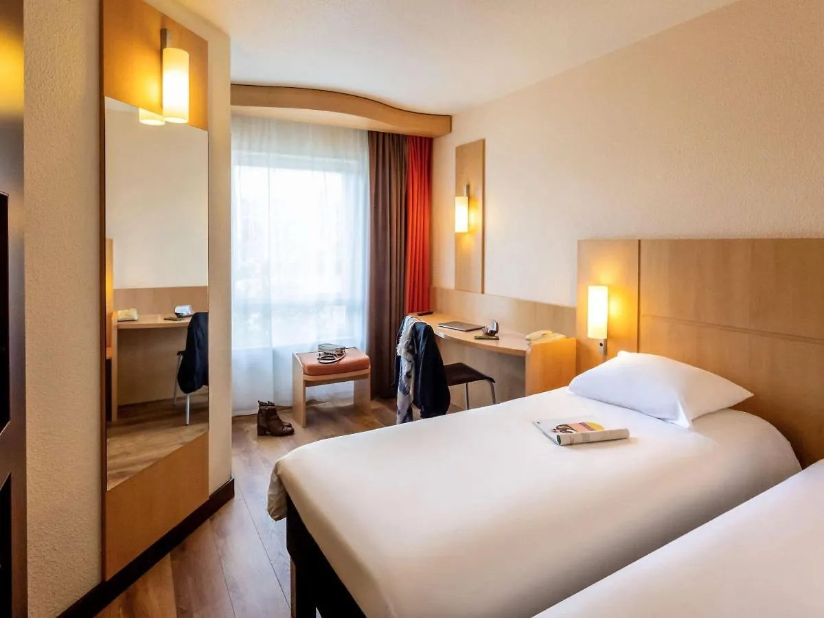 Ibis Antwerpen Centrum Hotel 3*, Antwerp