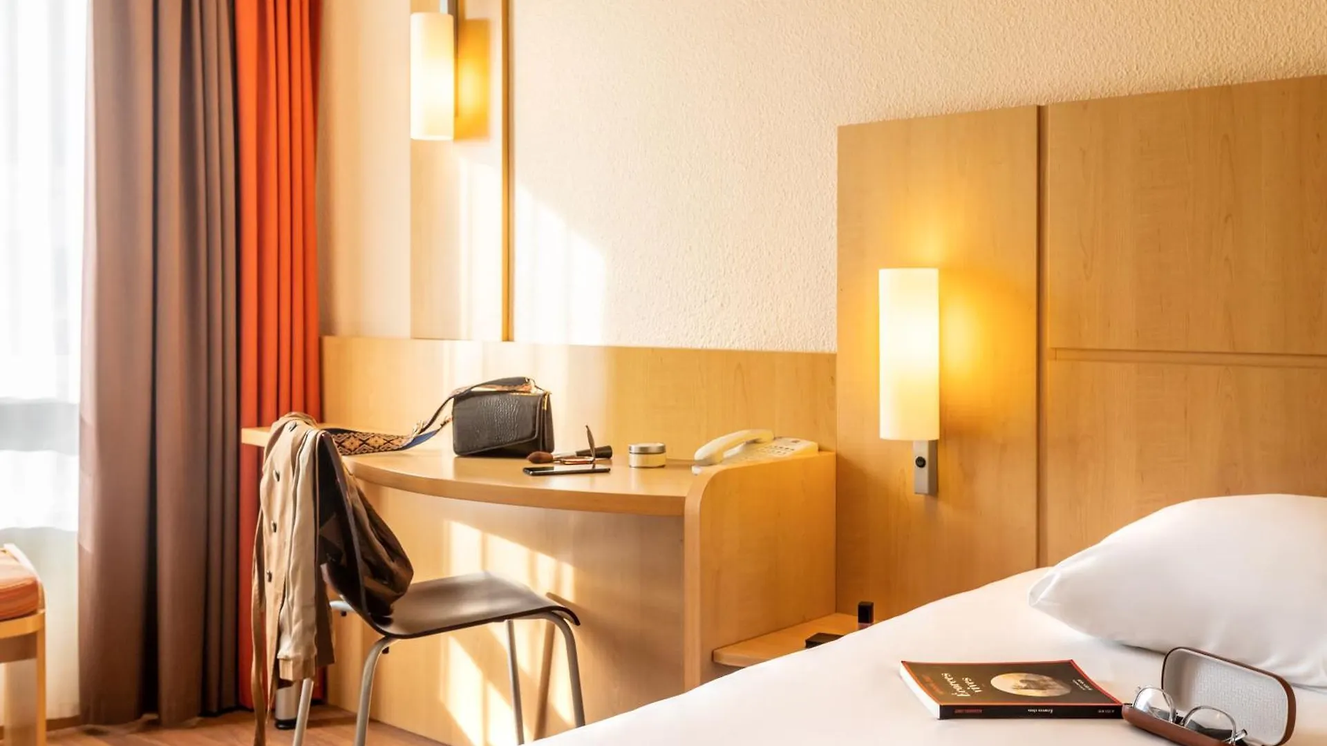 Ibis Antwerpen Centrum 3*, Antwerp